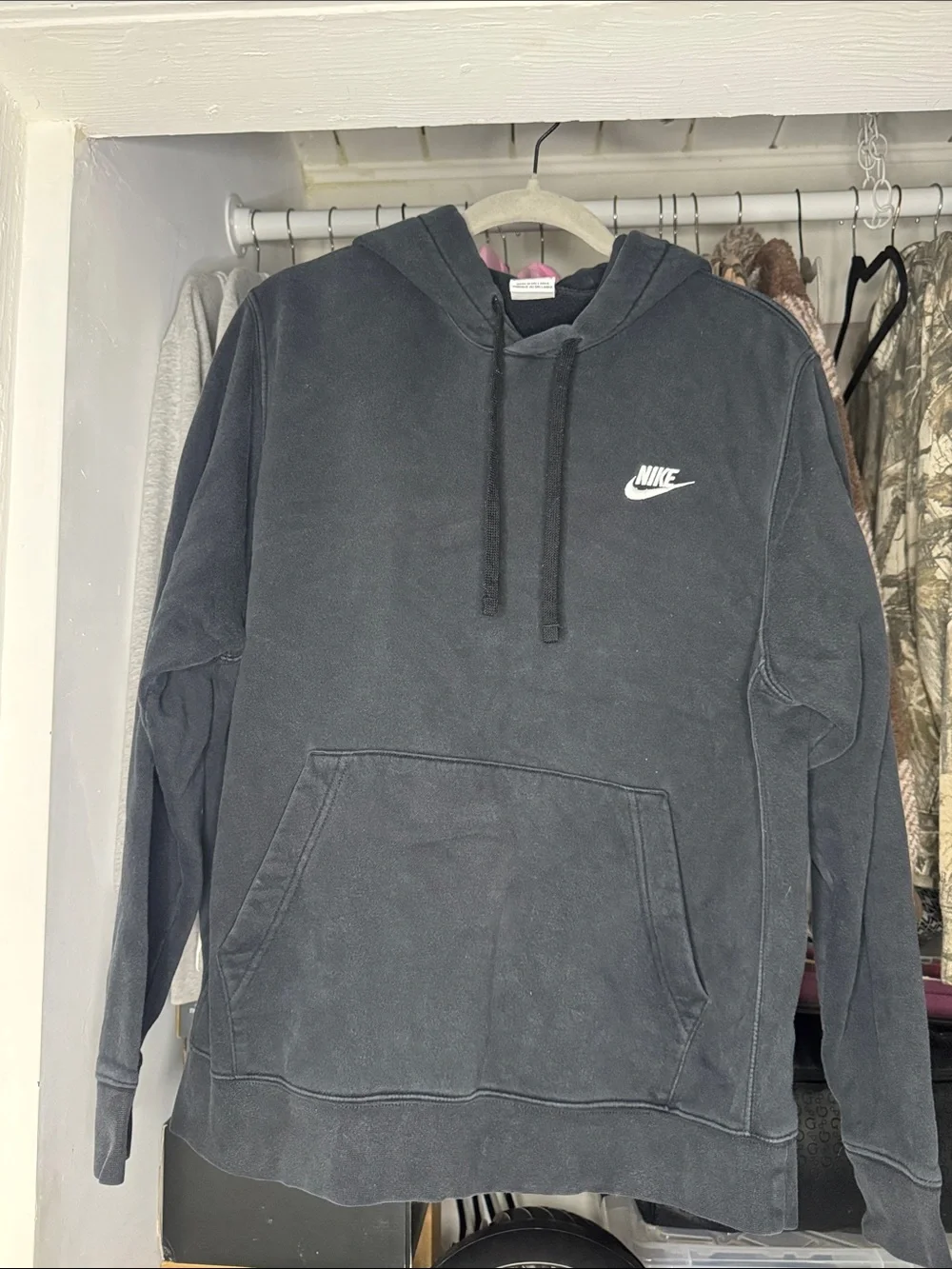 Nike Black Hooded Pullover Sweatshirt